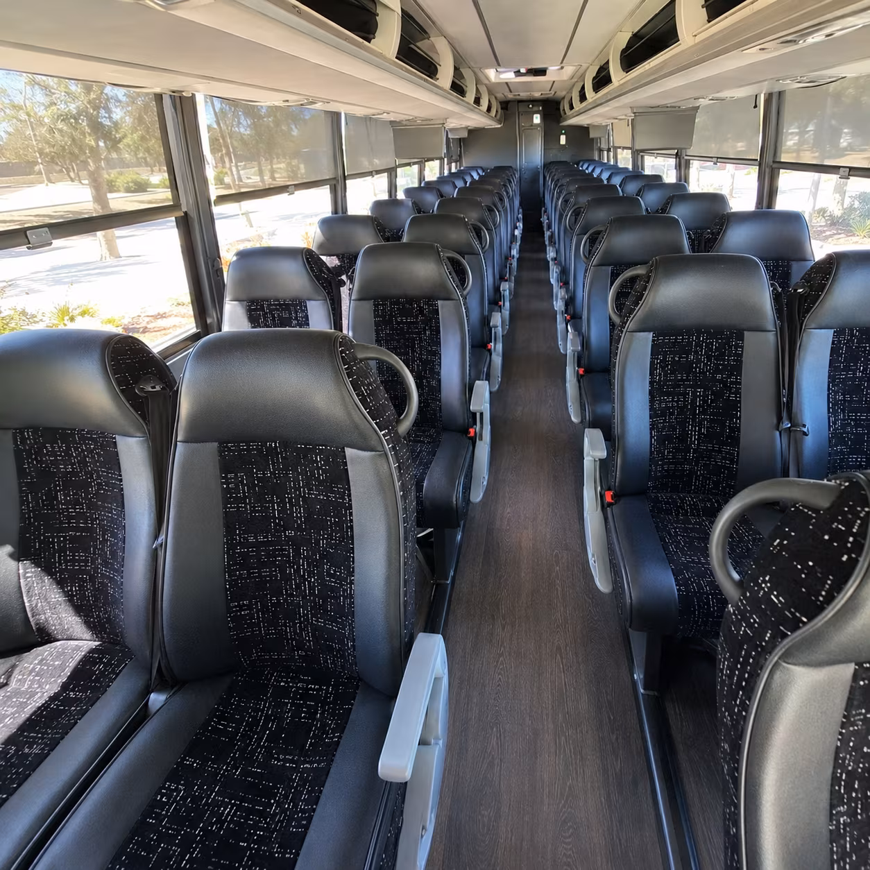 charter buses for shoreline amphitheatre concerts and outdoor events