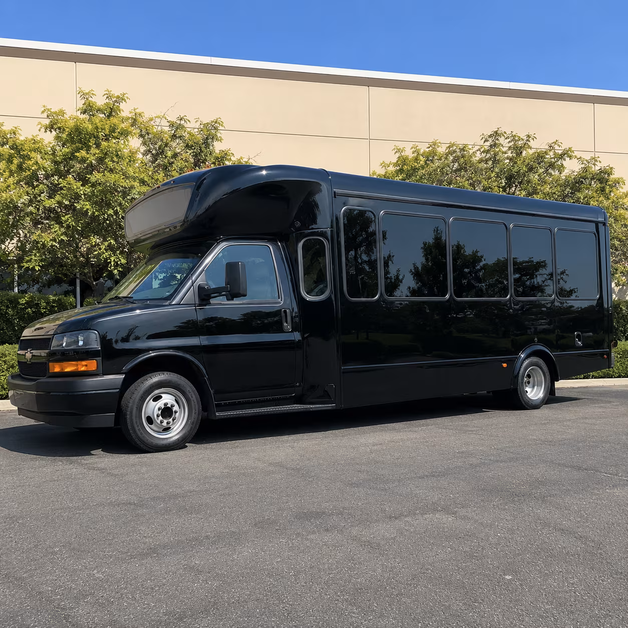 shoreline amphitheatre mountain view party bus rental